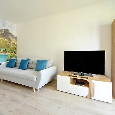 Subtelne I Stylowe Sun Seasons 24 W Karpaczu Z Umeblowanym Balkonem By Renters 카르파츠