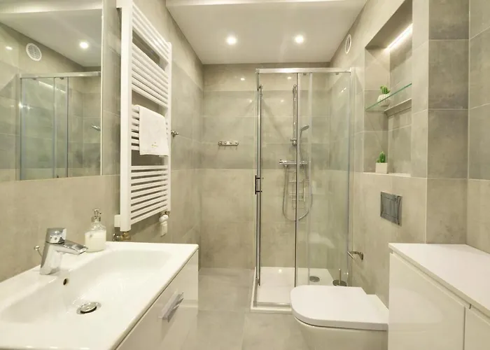 Subtelne I Stylowe Sun Seasons 24 W Karpaczu Z Umeblowanym Balkonem By Renters * 카르파츠