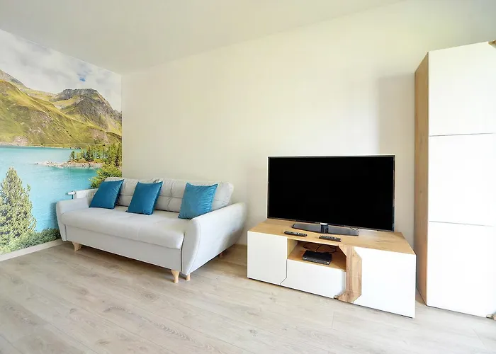 Subtelne I Stylowe Sun Seasons 24 W Karpaczu Z Umeblowanym Balkonem By Renters 카르파츠