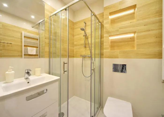 아파트 Subtelne I Stylowe Sun Seasons 24 W Karpaczu Z Umeblowanym Balkonem By Renters 카르파츠