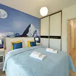 Subtelne I Stylowe Sun Seasons 24 W Karpaczu Z Umeblowanym Balkonem By Renters Appartamento